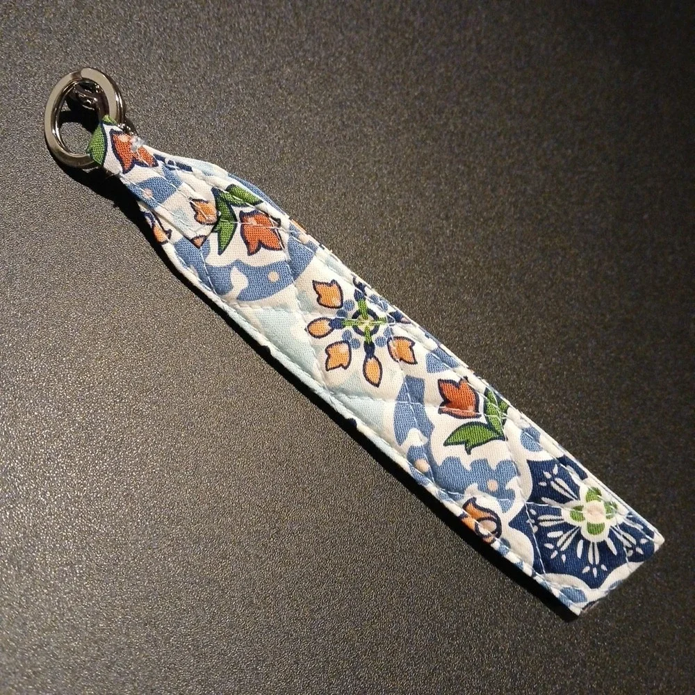 Vera Bradley 8